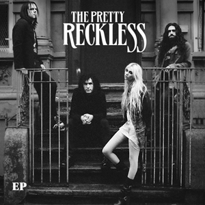 ThePrettyReckless_TaylorMomsen