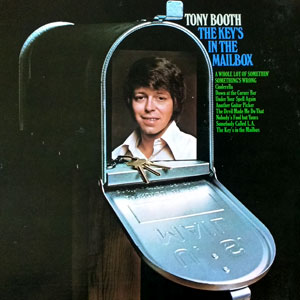 keysinthemailboxtonybooth